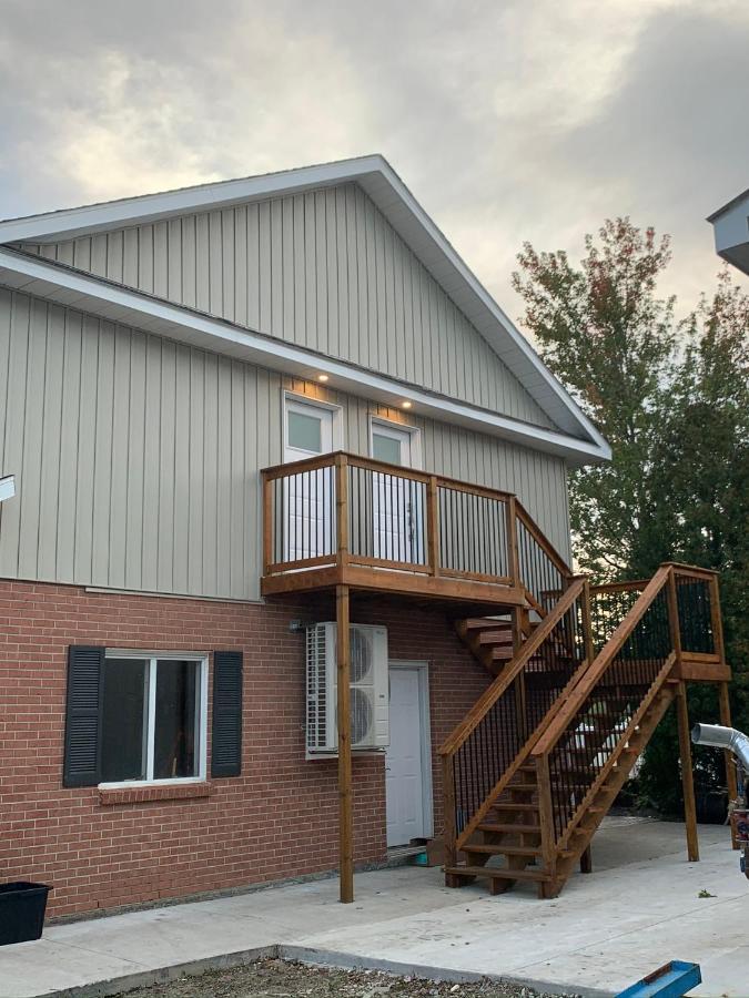 Woodslee Bed And Breakfast Belle River Exterior photo